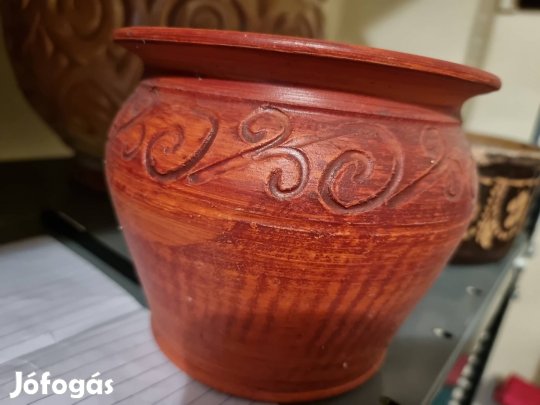 iparmuveszeti kerámia kaspó 