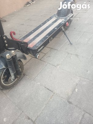iscooter markalyu eletromos loler eladó .