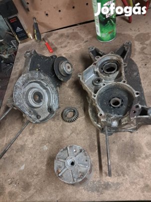 jawa babetta 210 blokk alkatrészek 