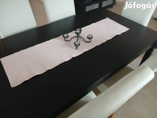 jó állapotú étkezóasztal 