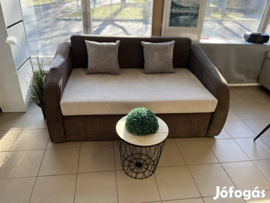 kanapé egyben hatalmas francia ágy!