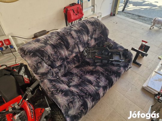 kanapé eladó, hibátlan állapotú