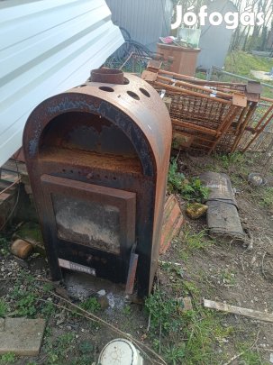 kandalló 1 évét használt 6 évét kint ált