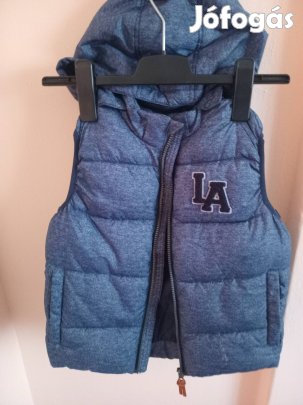 kapucnis mellény 140-es méret