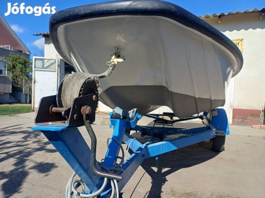 katamarán 390x170 es