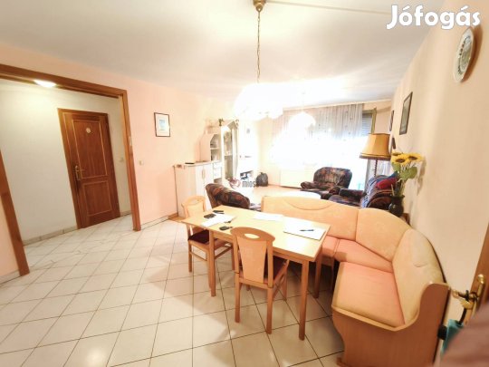 kedvező ár, erkély, 3 szoba, 1 emelet. 12872_sopron