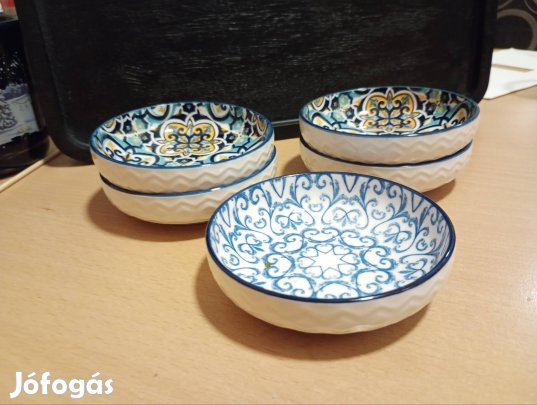 kerámia vagy porcelán kis tál 