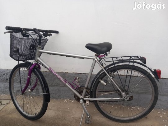 kerékpár kosárral
