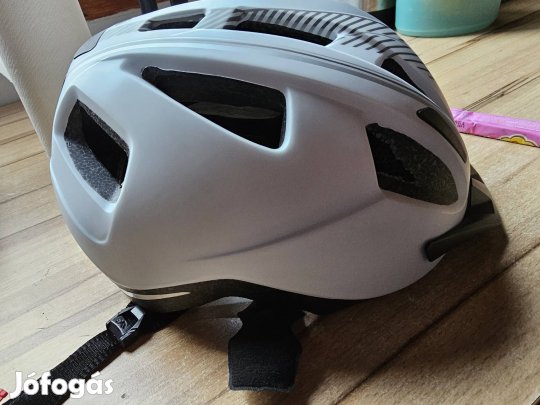 kerékpáros sisakok eladók