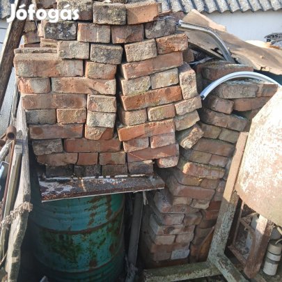 kis méretű tégla