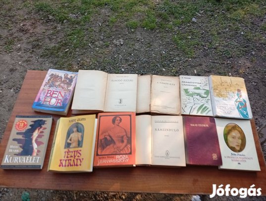 könyvek kilóra egyben.