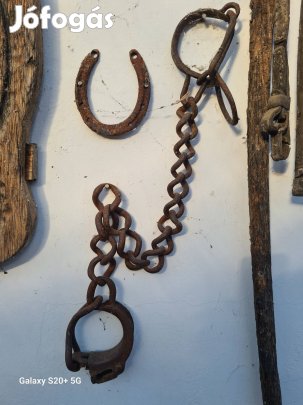 kulcsos béklyó eladó...