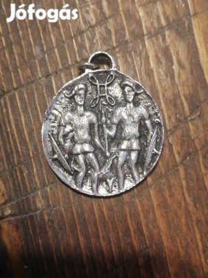 kulcstartó medál ikrek