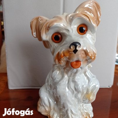 kutya porcelán nipp eladó 