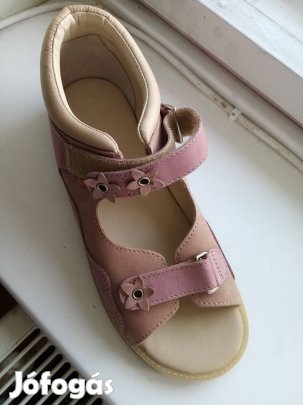 lányka supinált szandálcipő, 38-s, teljesen új. 