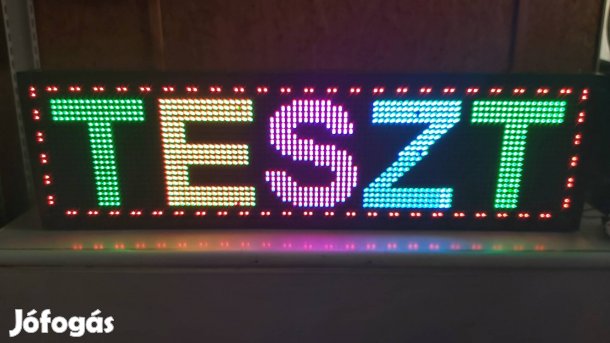 ledes színes reklámtábla
