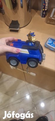 mancsőr járatas távírányítós kisautó