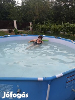 medence nem lyukas tiszta télen száraz helyen tárolva 