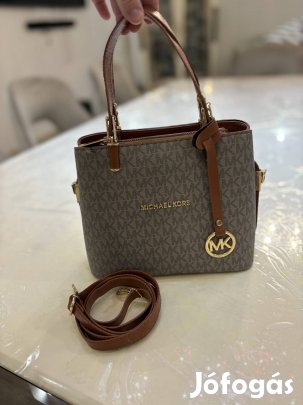 michael kors taska 
