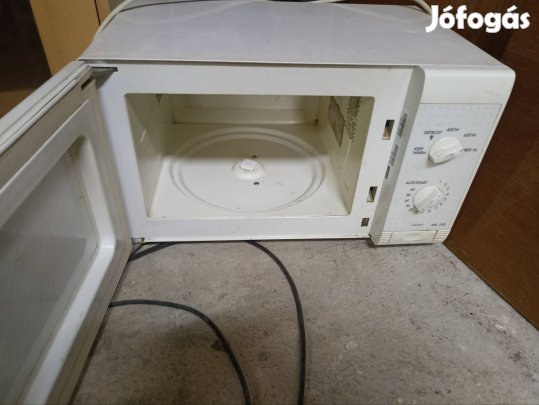 mikró eladó szabadkigyoson