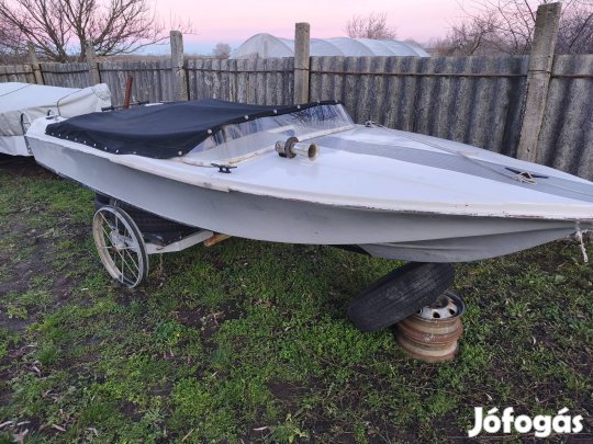 motorcsónak test eladó!