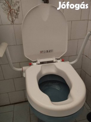 mozgáskorlátozott segédeszköz: wc magasító 