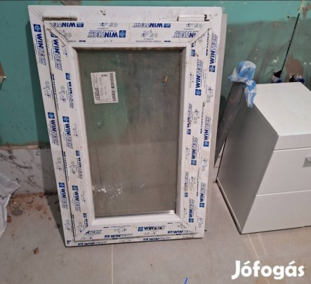 műanyag ablak 60*90 