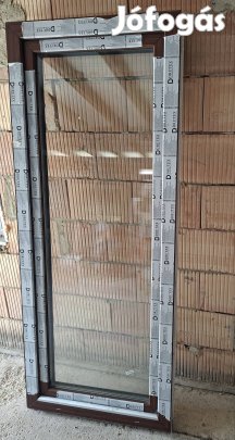 műanyag erkélyajtó