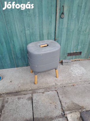 műanyag komposztáló láda