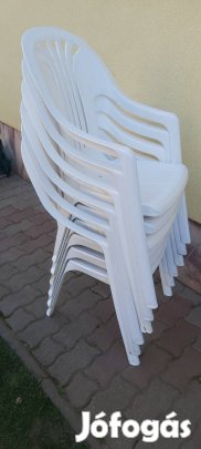 müanyag szék magastámlás