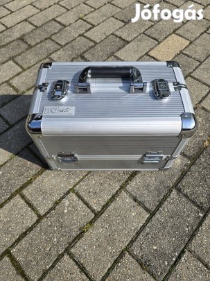 műkörmös, sminkes bőrönd Eurostil