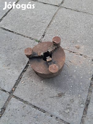 nagy méretű eszterga tokmány