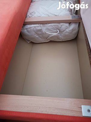 narancssárga kinyitható kanapé 