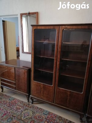 neobarokk intarziás üveges vitrin 