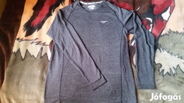 new Yorker athletics hosszú ujjú póló XL-Es 