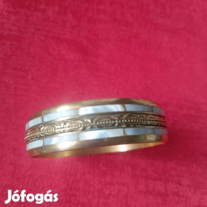 női gyöngyház berakásos karkötő