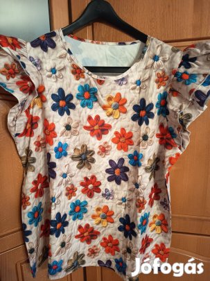 női felső, virágos