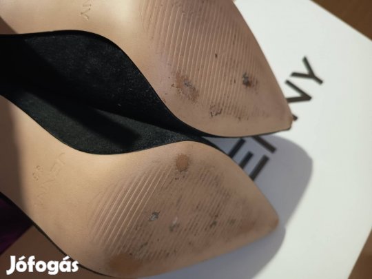 női magassarkú cipő 