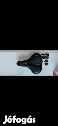 nyereg (új és tökéletes)