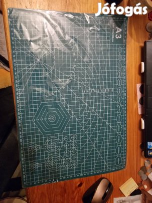 önjavító vágószőnyeg