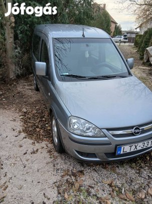 opel combo 5személyes