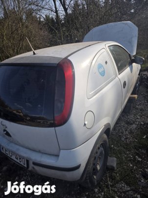 opel corsa c 1.3 cdti bontott alkatrrészei.