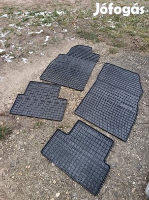 opel j astra gumiszőnyeg