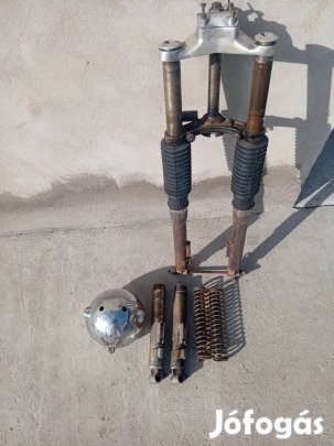 pannonia elsővilla,lámpafej eladó.