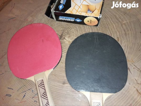 pingpong ütő pár három labdával
