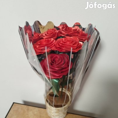 piros rózsa kosár 