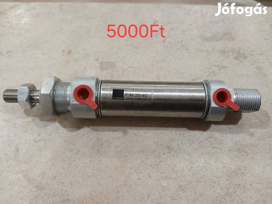 pneumatikus munkahenger eladó.