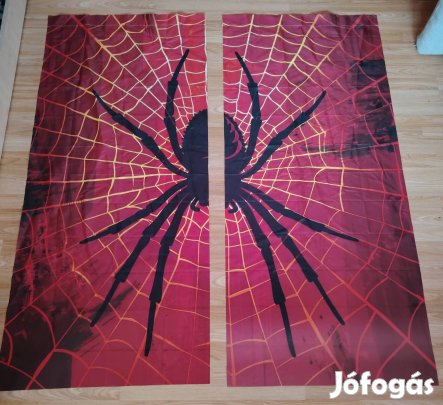 pókemberes függöny 