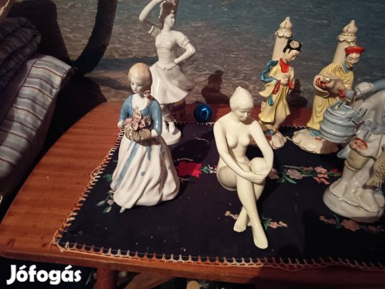 porcelán figurák 