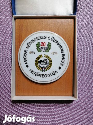 porcelán plaket Magyar Néphadsereg